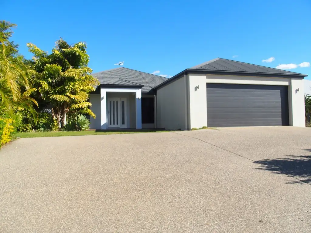 Main view of Homely house listing, 1/17 Morgan Pl, Emerald QLD 4720