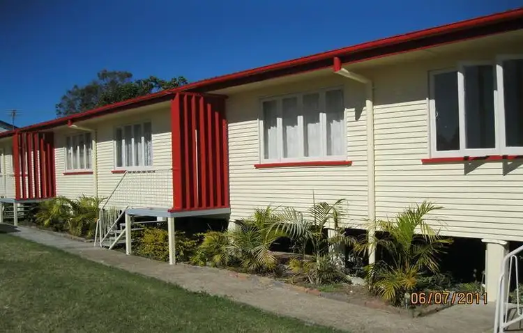 2 Daniel St, Lowood QLD 4311