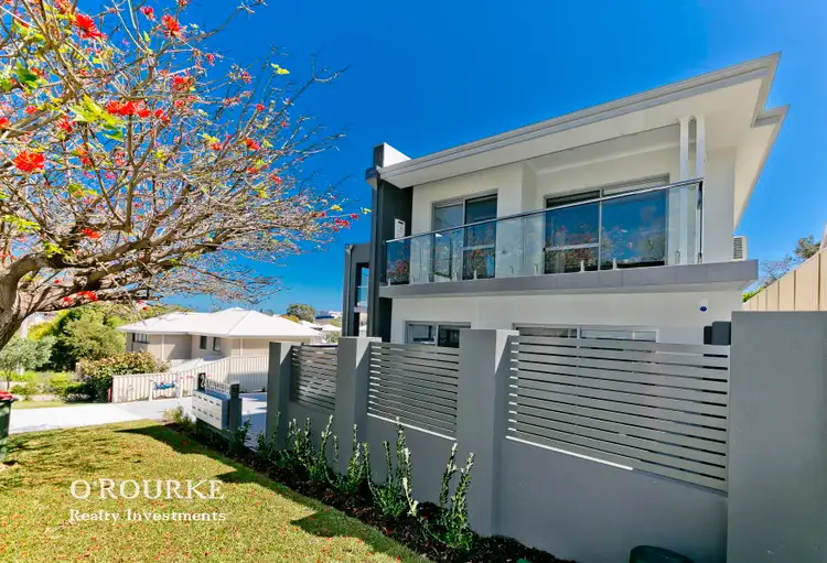 1/24 Nautilus Cres, Scarborough WA 6019