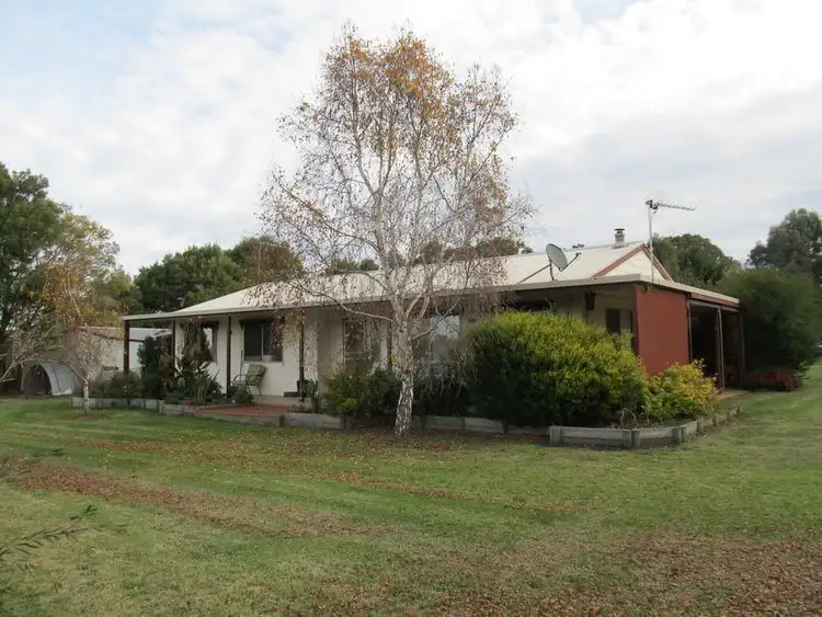 36 Landsman Drive, Nicholson VIC 3882