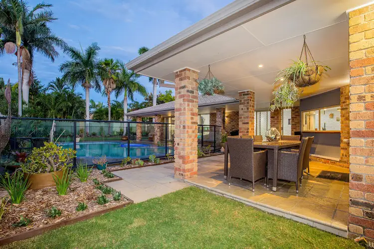 38 Edinburgh Road, Benowa Waters QLD 4217