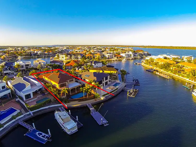 6 The Peninsula, Paradise Point QLD 4216