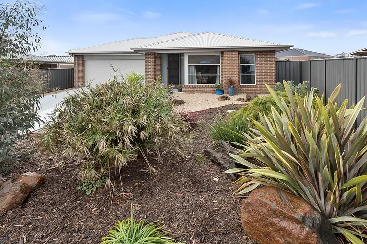 11 Stevensons Rise, Kyneton VIC 3444