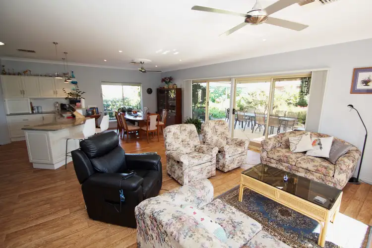Fifth view of Homely house listing, 2 Scarborough Court, Renmark SA 5341