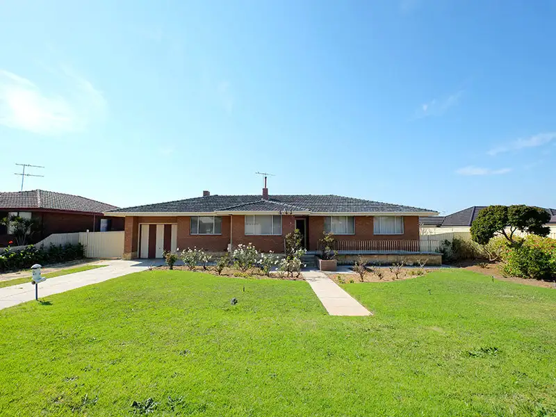 Main view of Homely house listing, 16 Albion Avenue, Munster WA 6166