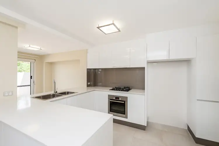Main view of Homely townhouse listing, 7/19 Fogerthorpe Cres, Maylands WA 6051