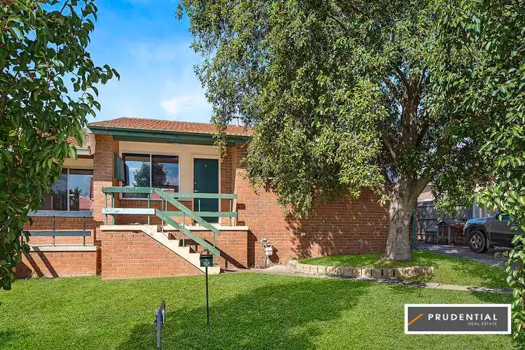 4 Orlando Street, Rosemeadow NSW 2560