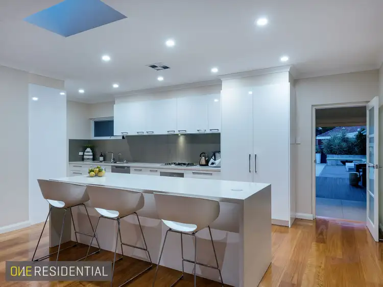 Seventh view of Homely house listing, 27 Olding Way, Melville WA 6156