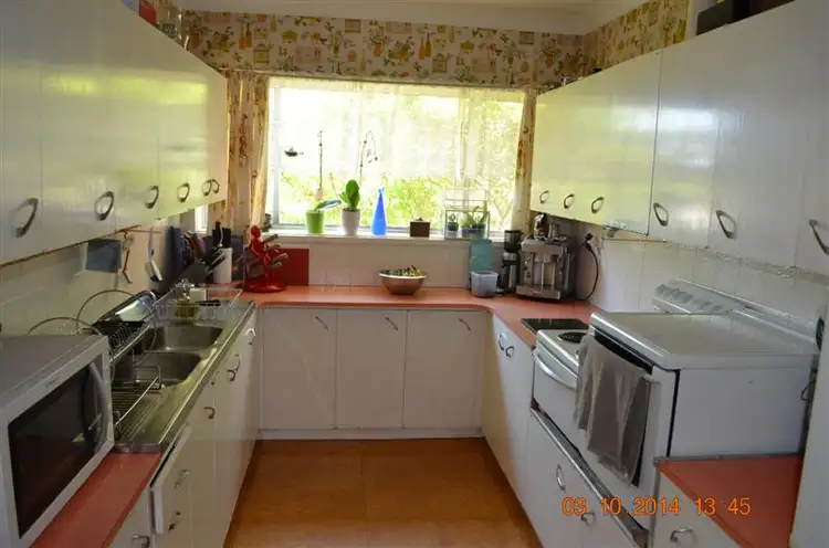 Third view of Homely house listing, 5 Highland Avenue, Tumut NSW 2720