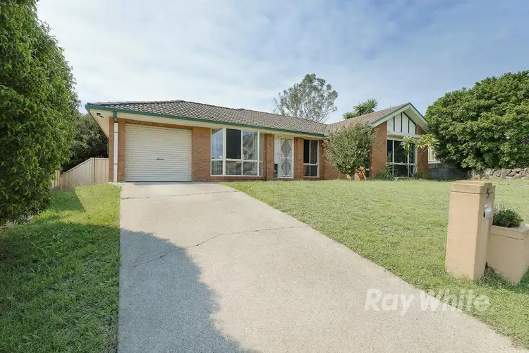 5 Lipton Close, Woodrising NSW 2284