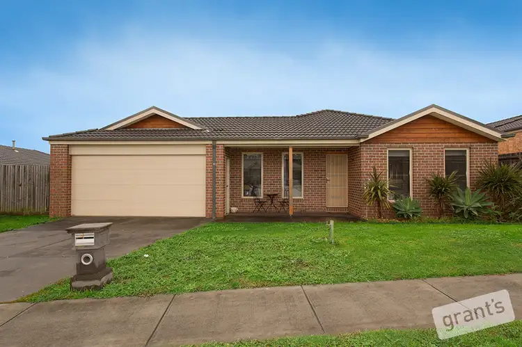 32 Summerhill Boulevard, Drouin VIC 3818