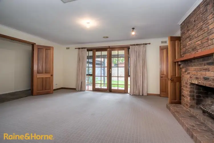 Sixth view of Homely house listing, 4 Oxford Close, Sunbury VIC 3429