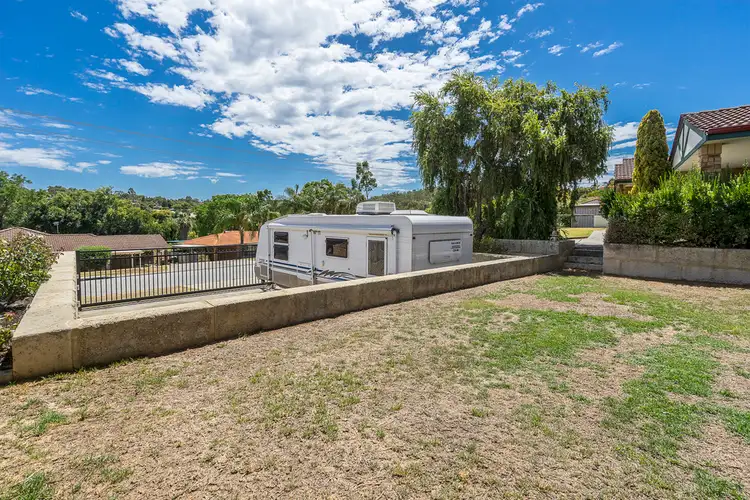 Fourth view of Homely house listing, 15 Onyx Road, Mount Richon WA 6112