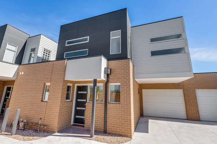 Fourth view of Homely townhouse listing, 2/25 Cathcart Street, Maidstone VIC 3012