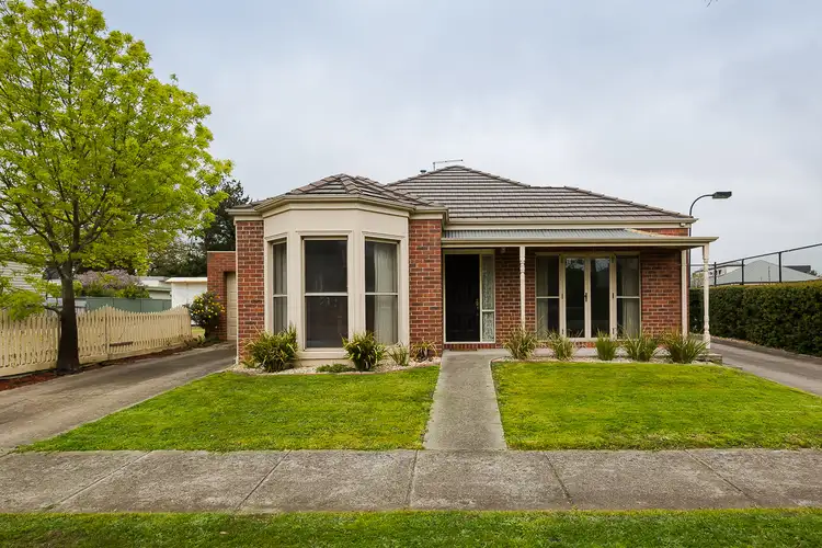 1/1305 Gregory Street, Lake Wendouree VIC 3350