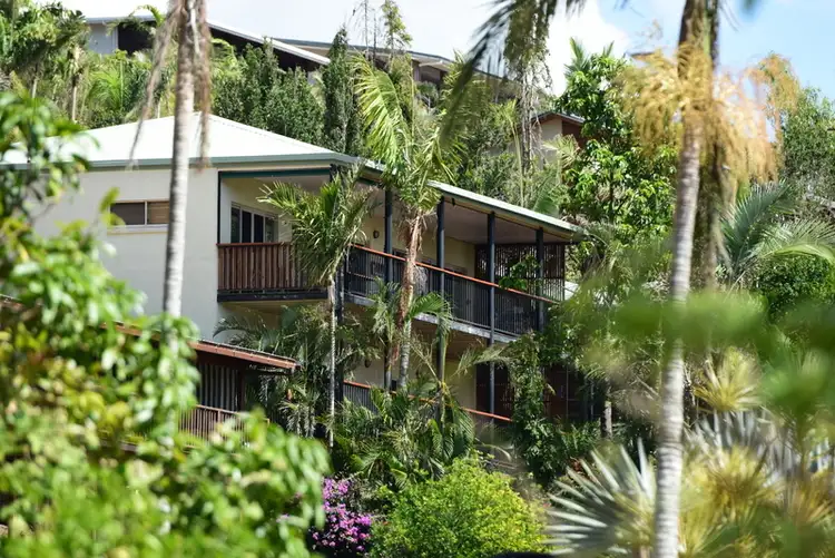 14 Country Road, Cannonvale QLD 4802