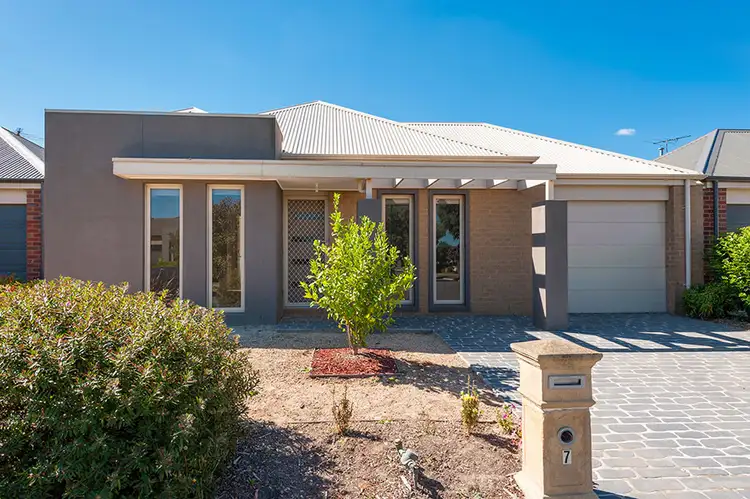7 Balfour Drive, Mernda VIC 3754