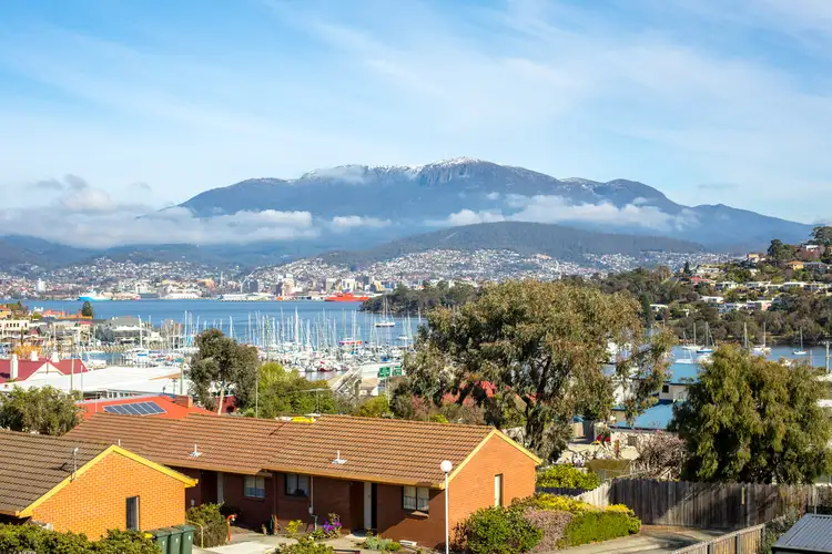 3/7 Alma Street, Bellerive TAS 7018