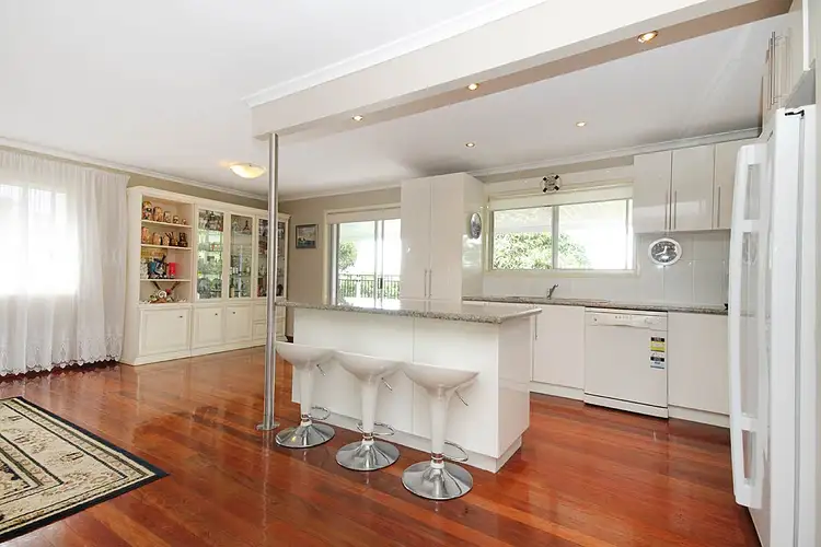 Fifth view of Homely house listing, 10 Modred Street, Carindale QLD 4152