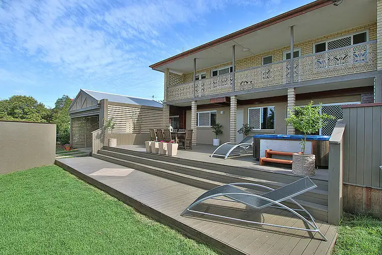 3 CORNWALL STREET, Eastern Heights QLD 4305