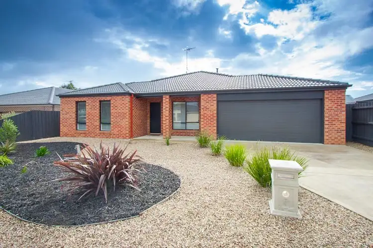 4 Lonhro Court, New Gisborne VIC 3438