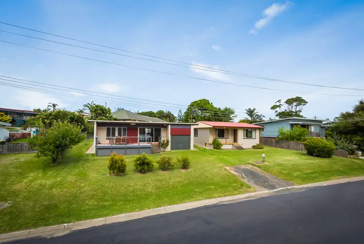 Unit 1 & 2 20 WYEEBO STREET, Merimbula NSW 2548