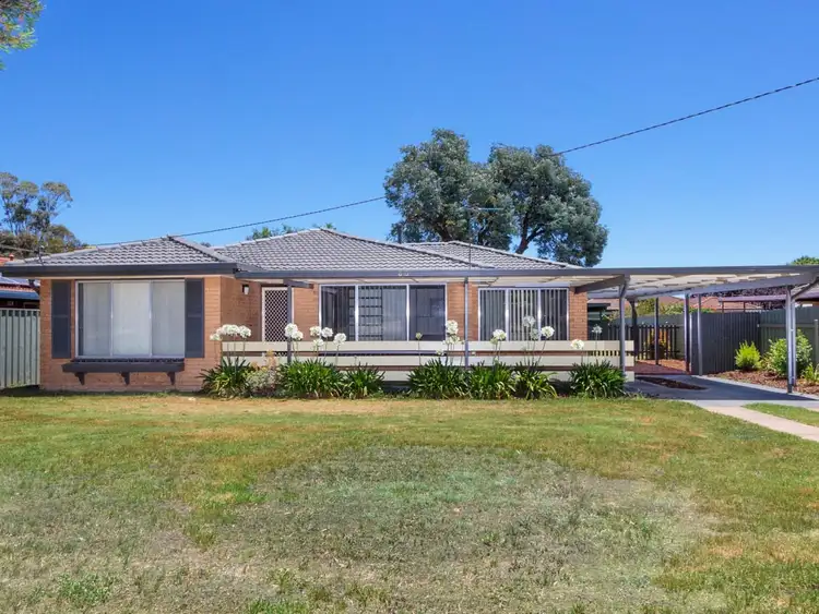 30 Main Street, Lake Albert NSW 2650