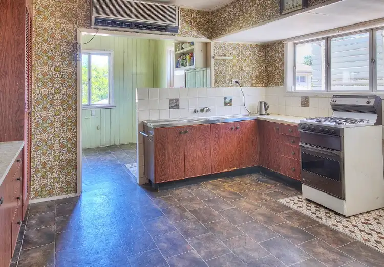 Second view of Homely house listing, 21 Tarragindi Rd, Tarragindi QLD 4121