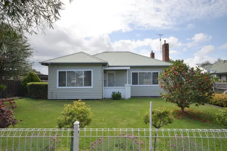 16 Ross Street, Bairnsdale VIC 3875