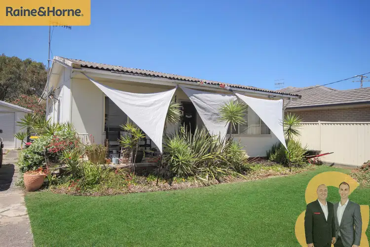 12 Hume Boulevard, Killarney Vale NSW 2261
