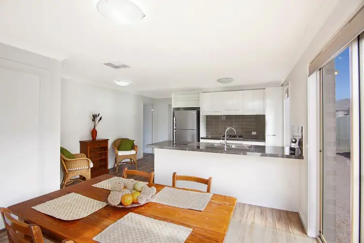 30 McMeeken Way, Epsom VIC 3551