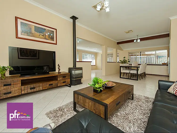 5 Colchester Gardens, Ballajura WA 6066