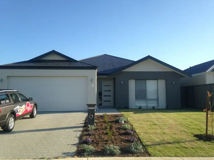 19 Baystone Street, Byford WA 6122