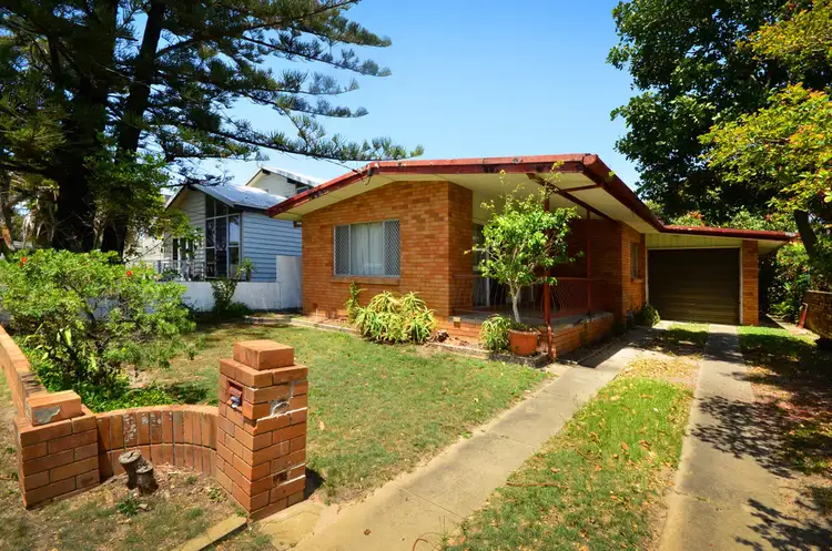 122 Seagull Avenue, Mermaid Beach QLD 4218