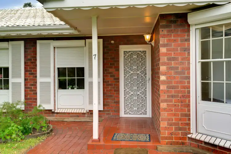7 York Avenue (West), Fulham Gardens SA 5024