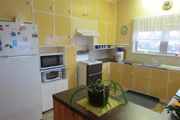 Fifth view of Homely house listing, 8 Roland Court, Sheffield TAS 7306