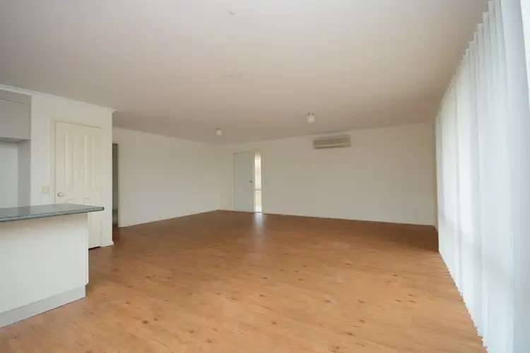 Fifth view of Homely house listing, 13 Callistemon Court, Bairnsdale VIC 3875