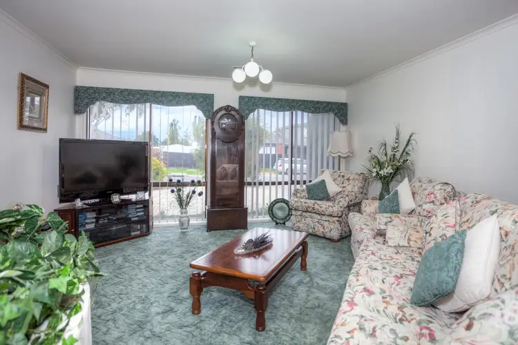 Fourth view of Homely house listing, 8 Carey Court, Sunbury VIC 3429