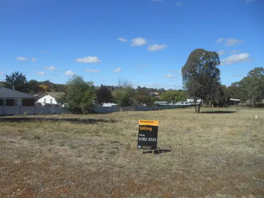 28 Orchard Street, Young NSW 2594