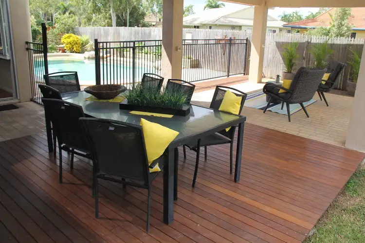 1 Riviera Circuit, Kirwan QLD 4817