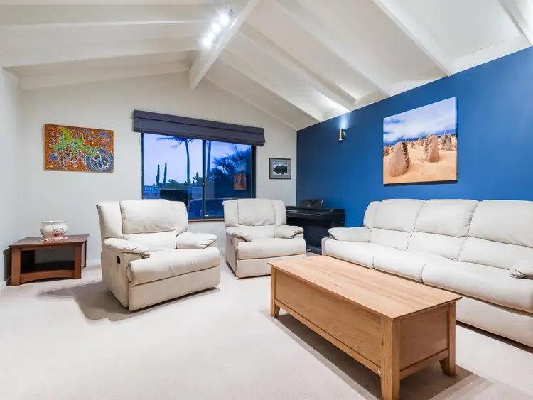 18 Osmaston Road, Carine WA 6020