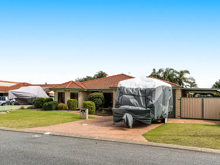 Second view of Homely house listing, 5 Dobson Court, Safety Bay WA 6169