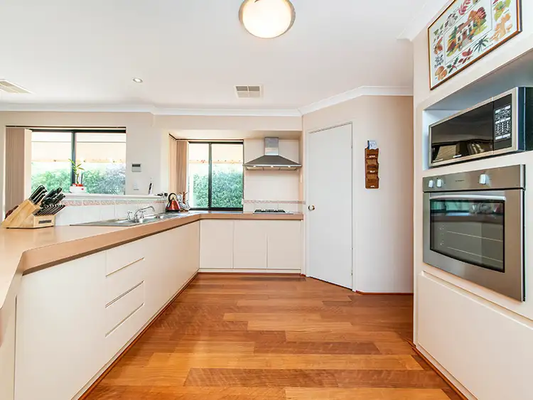 Sixth view of Homely house listing, 5 Dobson Court, Safety Bay WA 6169