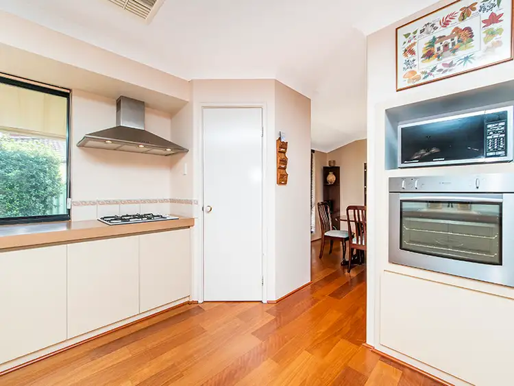 Seventh view of Homely house listing, 5 Dobson Court, Safety Bay WA 6169