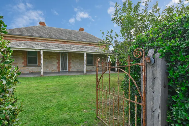 15 Main Road, Willunga SA 5172