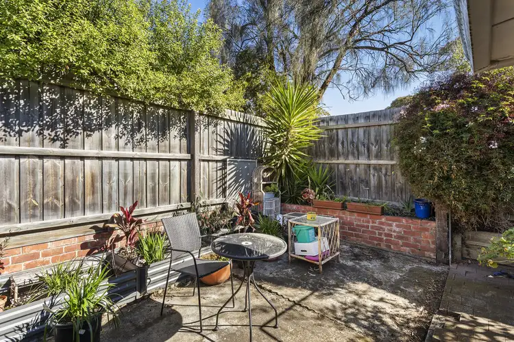 Sixth view of Homely house listing, 2/6 Cheryl Crescent, Belmont VIC 3216