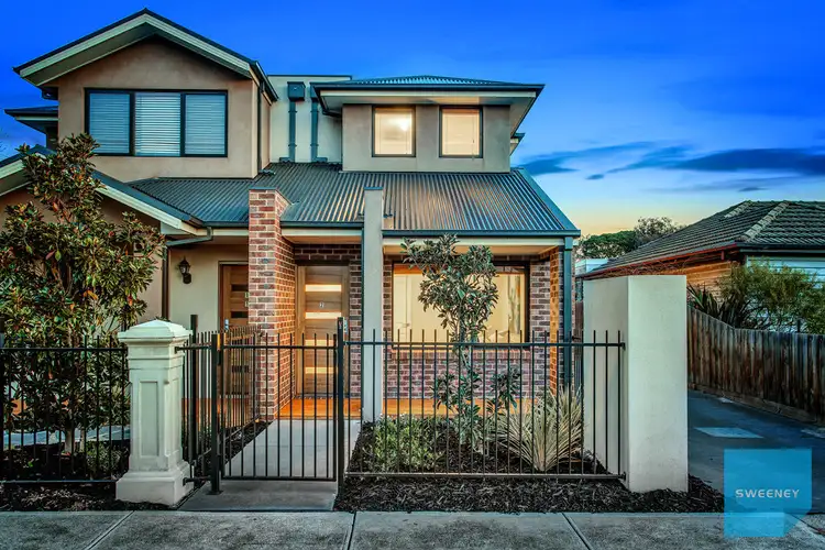 2/1 Edward Avenue, Altona North VIC 3025