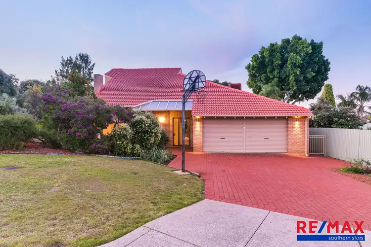 Fifth view of Homely house listing, 2 Vines Court, Leeming WA 6149