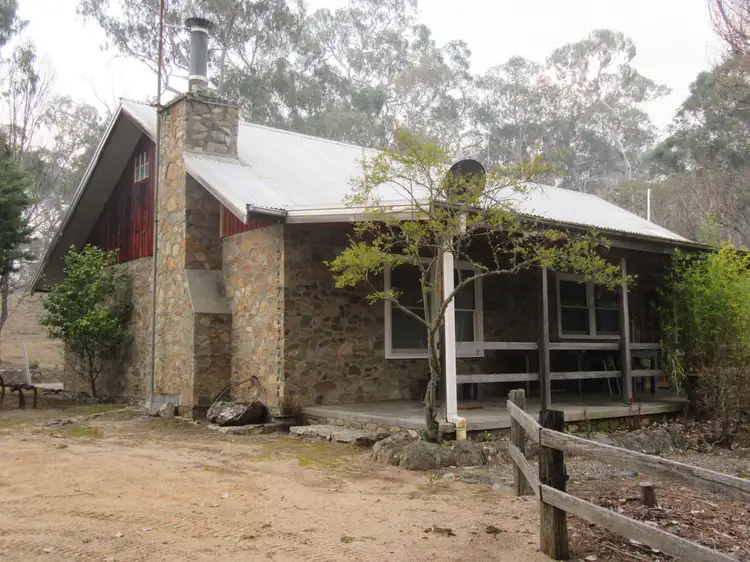 881 CREEWAH ROAD, Creewah NSW 2631