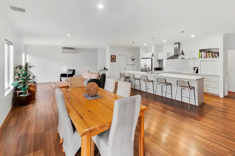 3 Augusta Parade, Dunsborough WA 6281